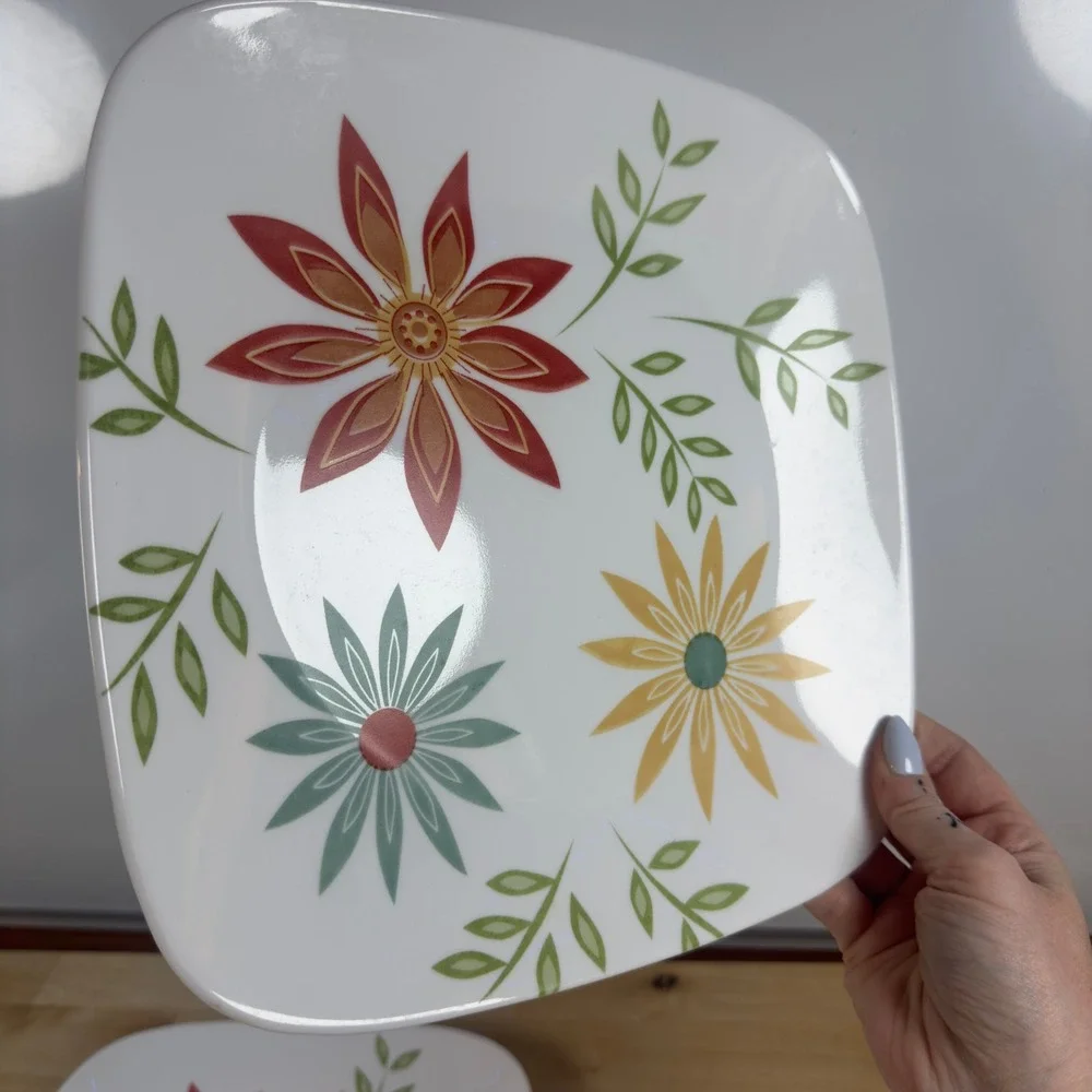 Corelle Square Splendor Dinner Plates Set of 4 Floral Vitrelle Glass 10.25 inch